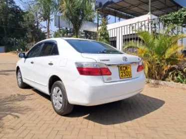 Toyota Premio