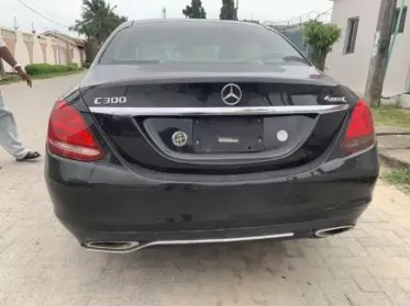 Mercedes-Benz C 300
