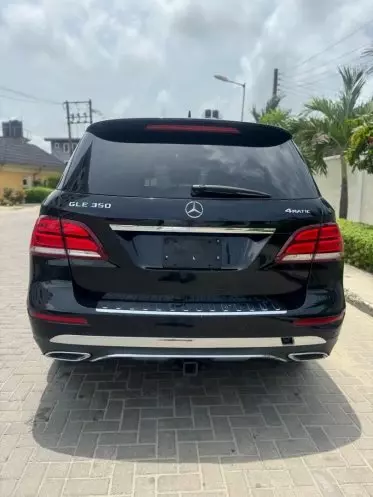 Mercedes-Benz C 350