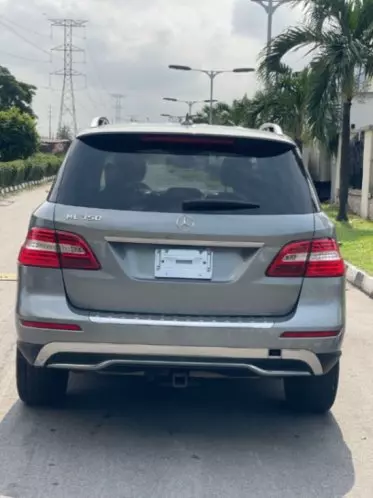 Mercedes-Benz ML 350