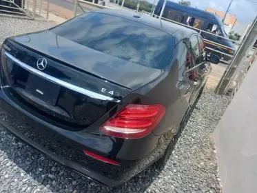 Mercedes-Benz E 43 AMG