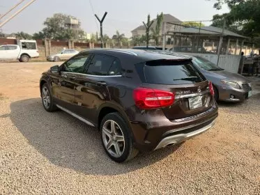 Mercedes-Benz GLA 250