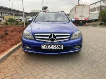 Mercedes-Benz C200
