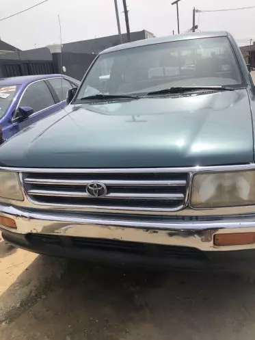 Toyota T100