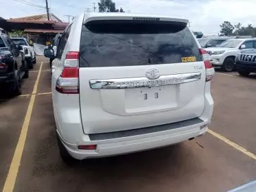 Toyota Landcruiser Prado