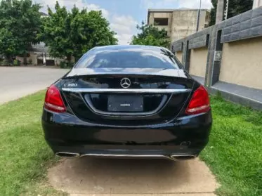Mercedes-Benz C 300