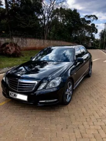 Mercedes-Benz E250