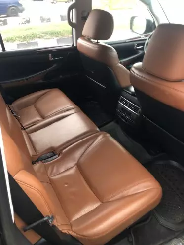 Lexus LX 570