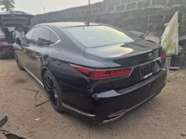 Lexus LS 500