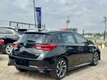 Toyota Corolla iM
