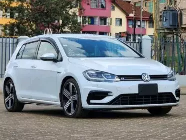 VOLKSWAGEN polo sedadan trend  ba ess