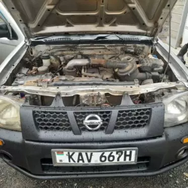 Nissan NV300