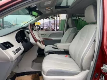 Toyota Sienna
