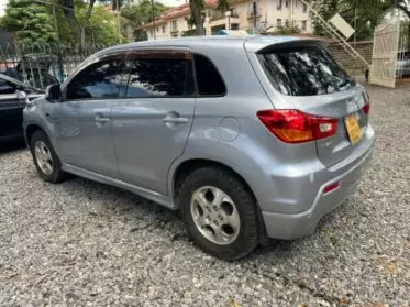 Mitsubishi RVR