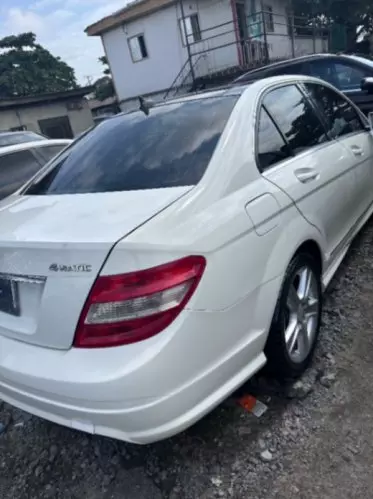 Mercedes-Benz C 300