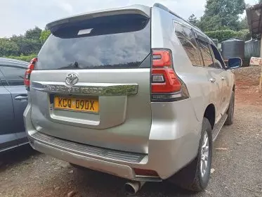 Toyota Landcruiser Prado