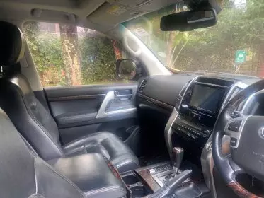 Toyota Landcruiser ZX