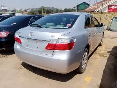 Toyota Premio