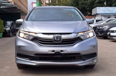 Honda Fit shuttle hybrid