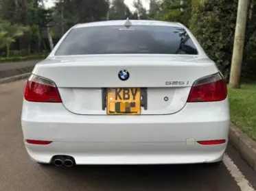 BMW 525I