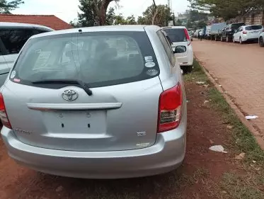 Toyota Fielder 