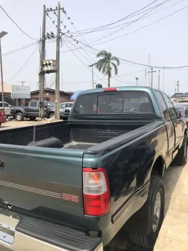 Toyota T100