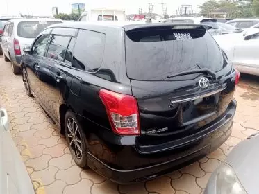 Toyota Fielder 