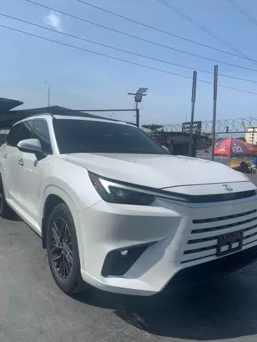 Lexus TX 350