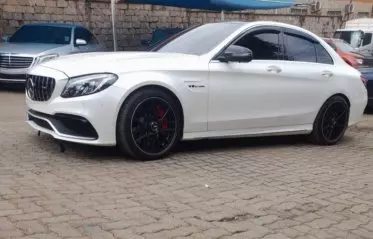 Mercedes-Benz C 63 AMG