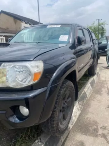 Toyota Tacoma