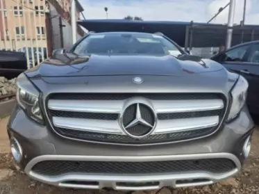 Mercedes-Benz GLA 250