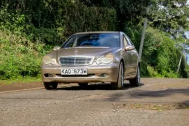 Mercedes-Benz C200