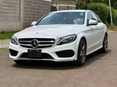 Mercedes-Benz C200