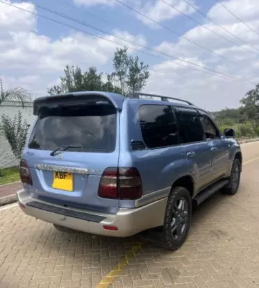 Toyota Land Cruiser