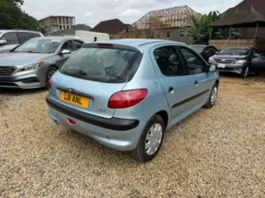 Peugeot 206