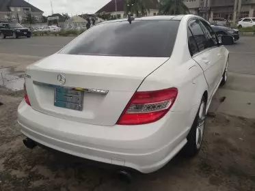 Mercedes-Benz C 300