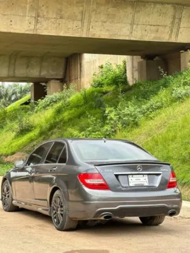 Mercedes-Benz C 300