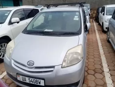 Toyota Passo Sette