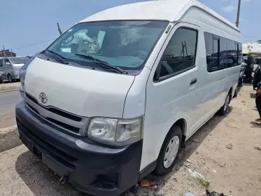 Toyota Hiace (High Roof)