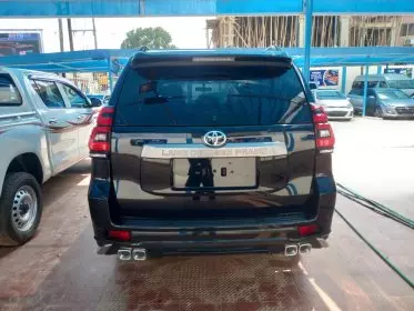 Toyota Landcruiser Prado
