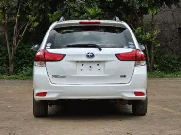Toyota Fielder 