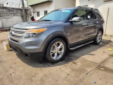 Ford Explorer