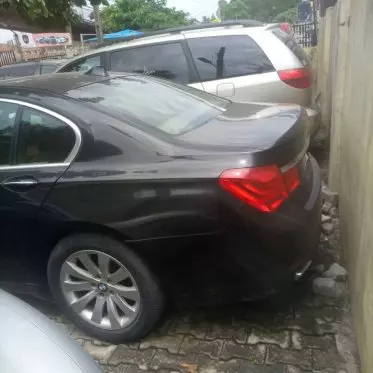 BMW 750