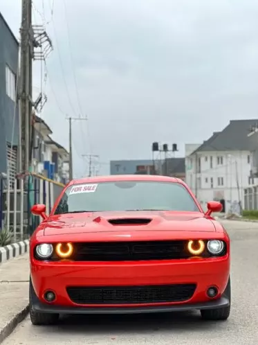 Dodge Challenger