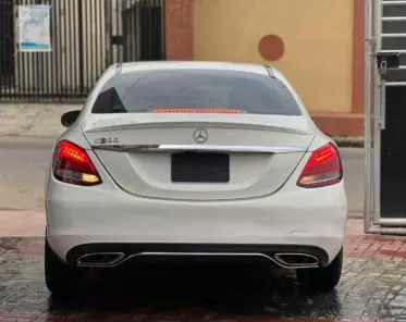 Mercedes-Benz C 300