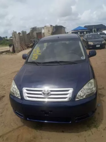 Toyota Avensis Verso
