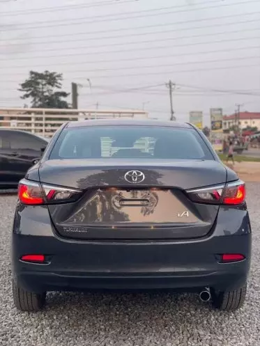 Toyota Yaris IA
