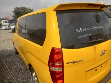 Hyundai H-1 Starex