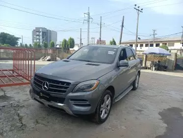 Mercedes-Benz ML 350