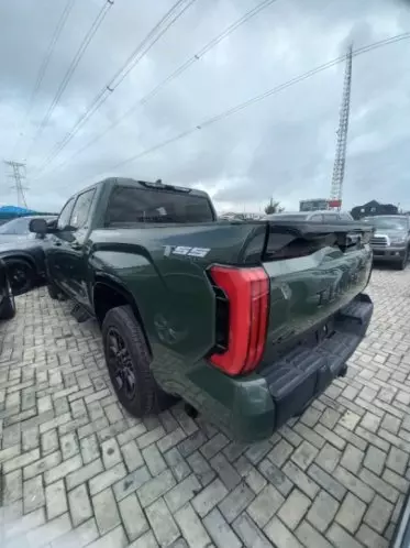 Toyota Tundra
